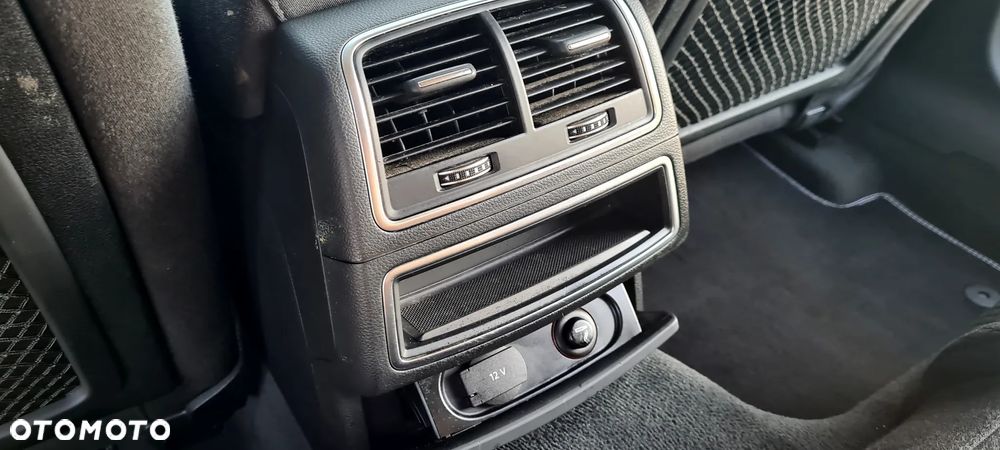 Audi A6 Avant 2.0 TDI ultra S tronic - 25