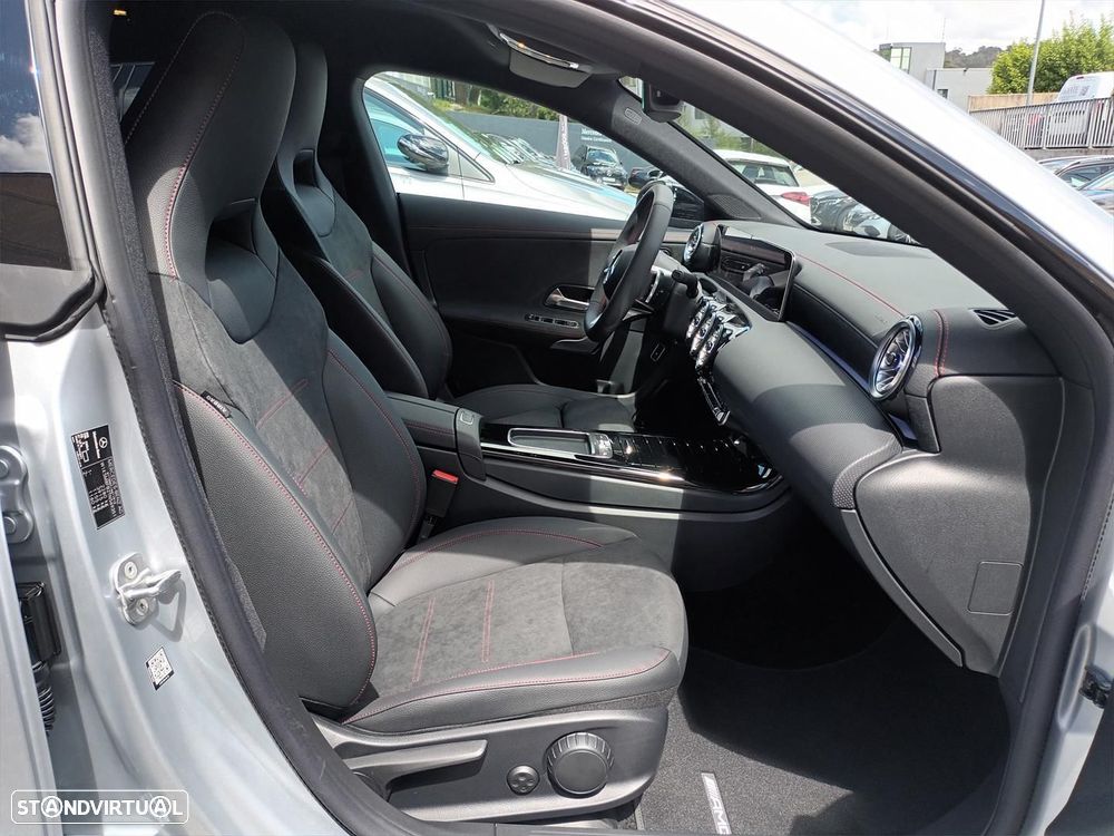 Mercedes-Benz CLA 250 e Shooting Brake AMG Line - 14