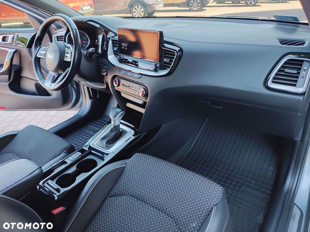 Kia XCeed 1.5 T-GDI L Business Line DCT - 16