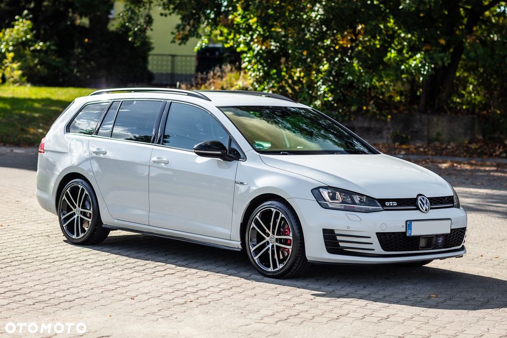 Volkswagen Golf GTD 2.0 TDI SCR DSG - 7
