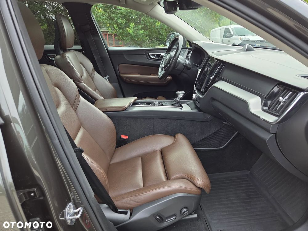 Volvo XC 60 T6 AWD Inscription - 12