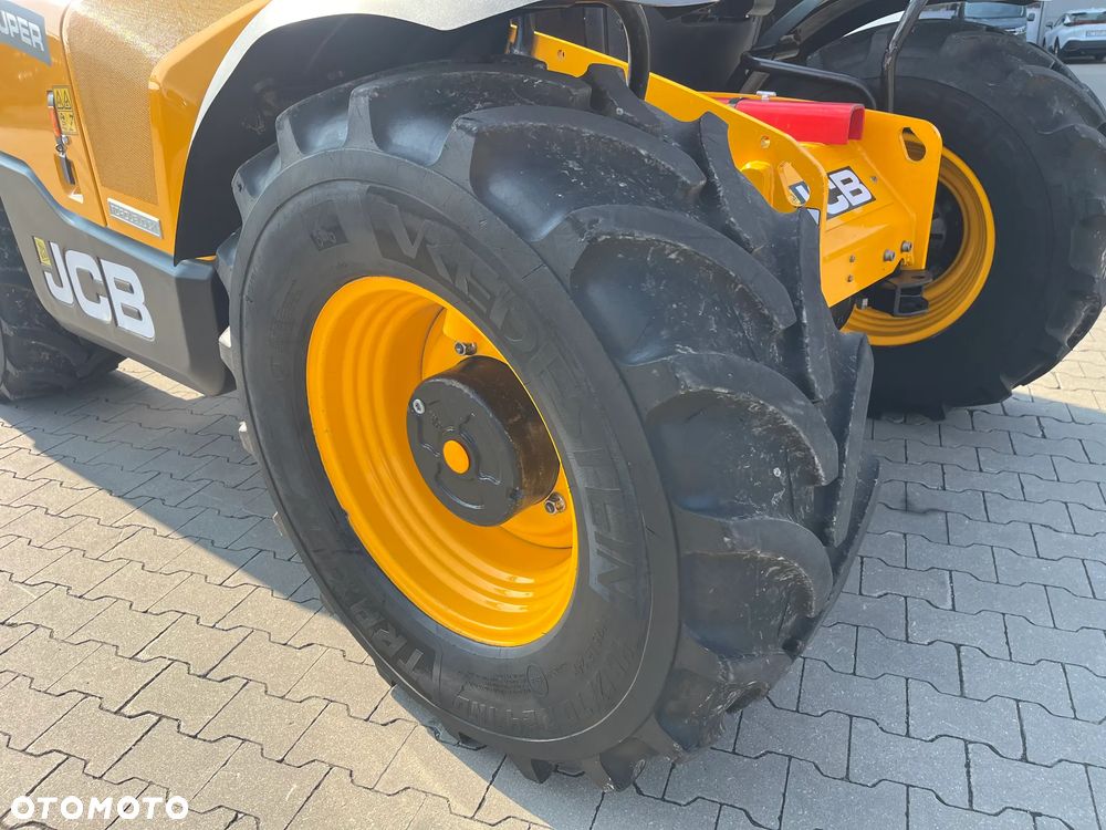 JCB 538-60 AGRISUPER - 13