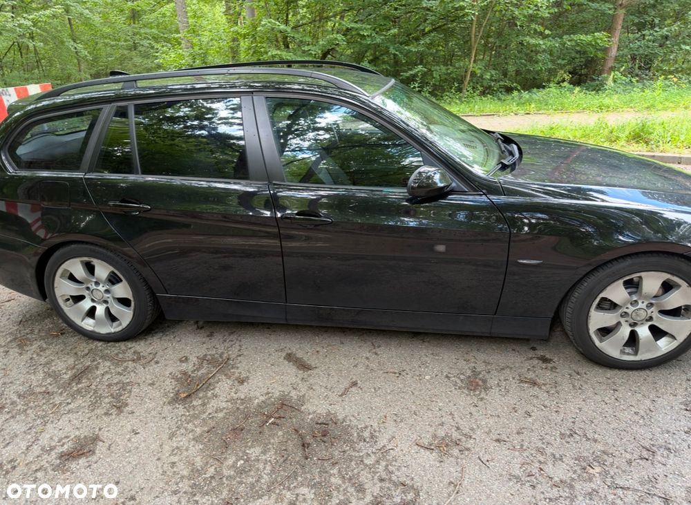 BMW Seria 3 330i - 11