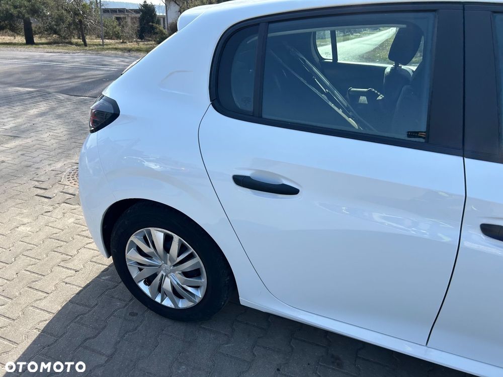 Peugeot 208 - 21