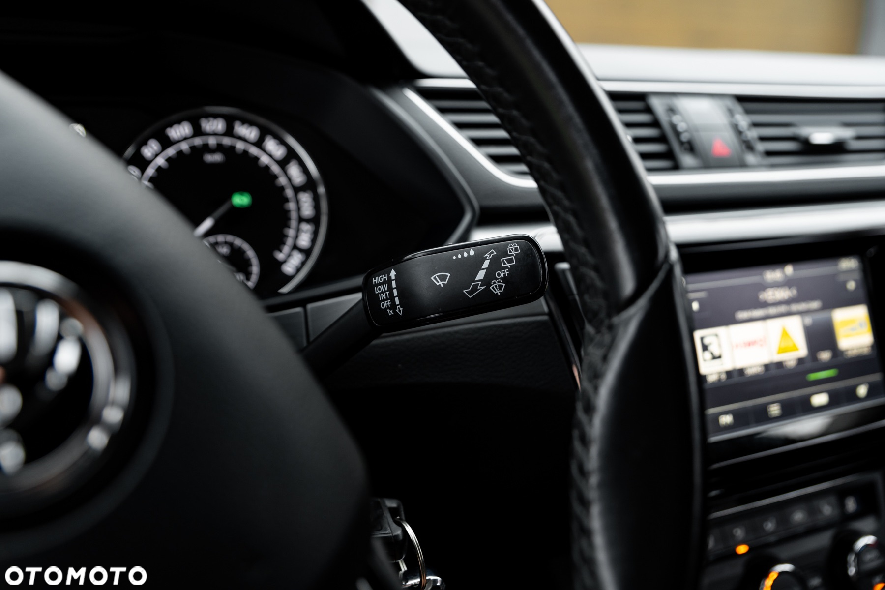 Skoda Superb Combi 2.0 TDI 4x4 DSG Ambition - 31