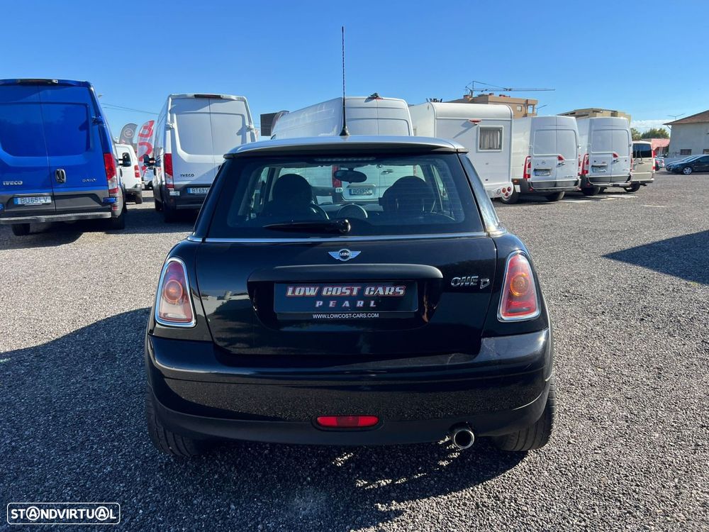 MINI 3 Portas One D - 9