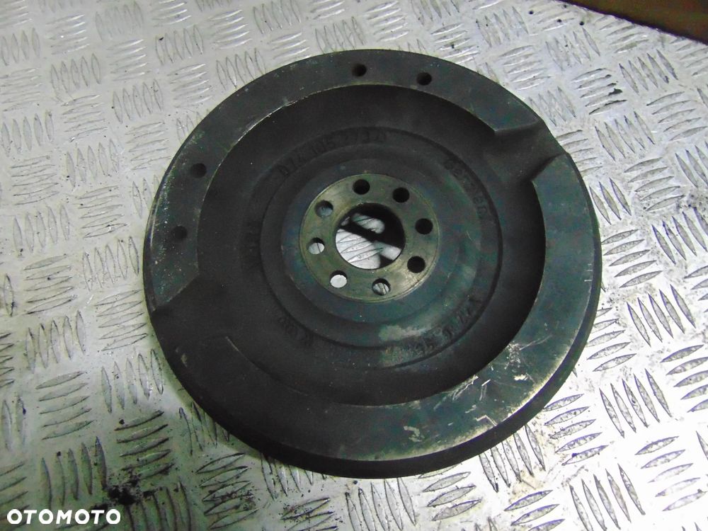 Koło zamachowe t4 2,4 d 074105273d - 2