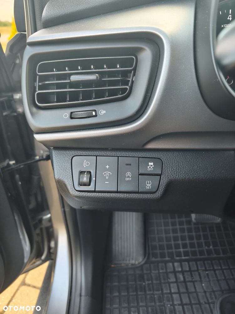 Kia Stonic 1.0 T-GDI M DCT - 13