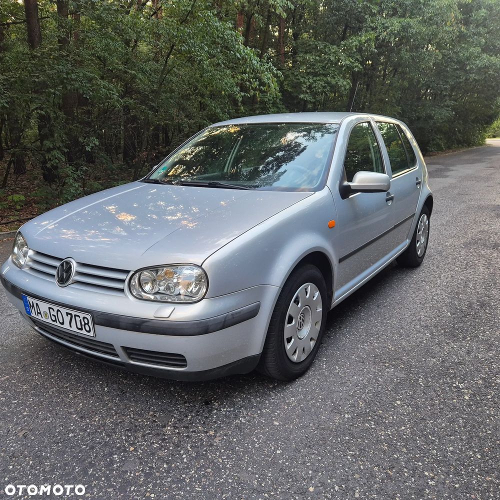 Volkswagen Golf 1.6 - 2