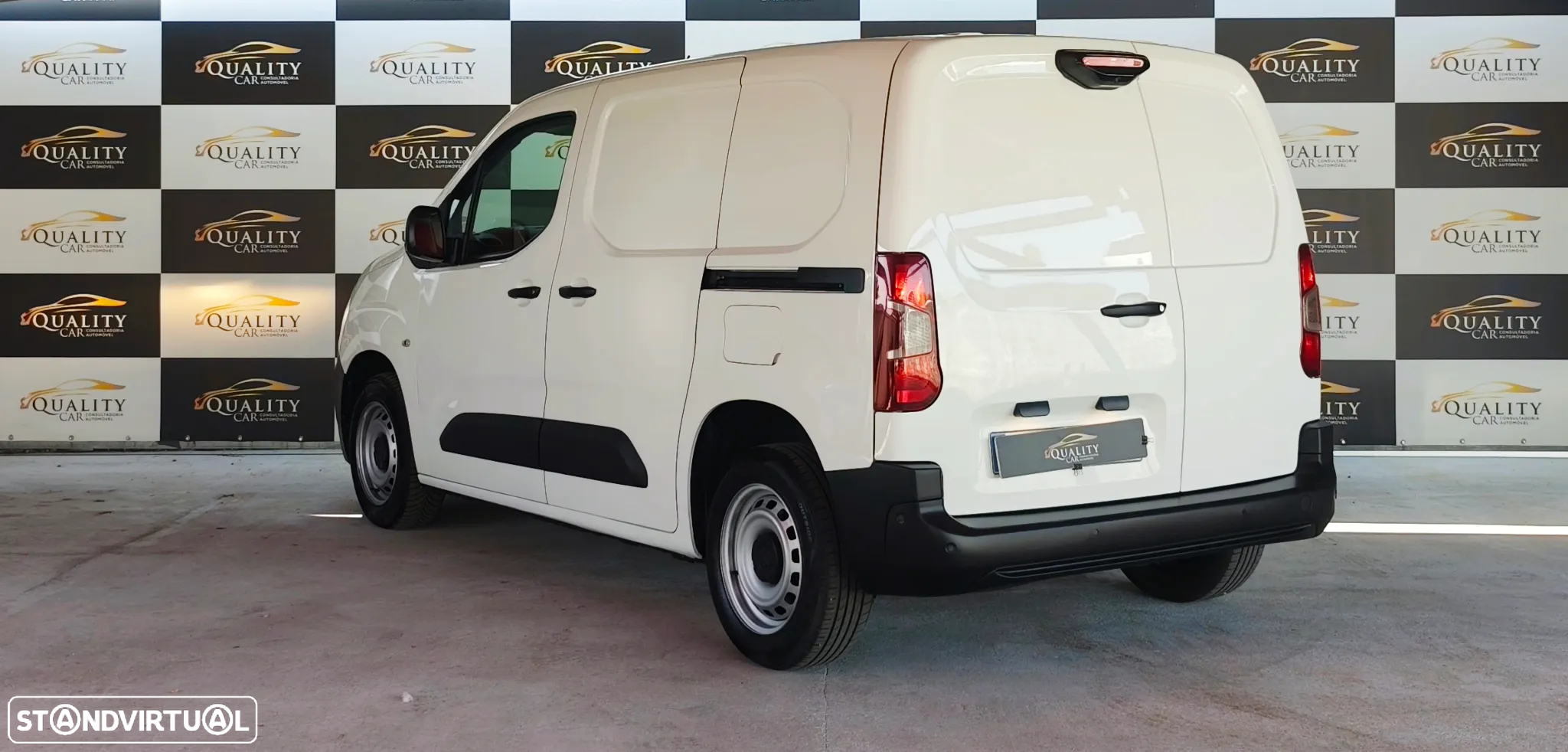 Citroën BERLINGO - 11