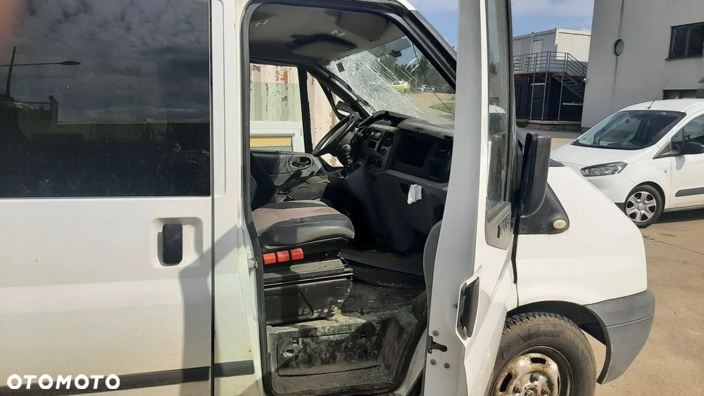 Ford Transit - 4