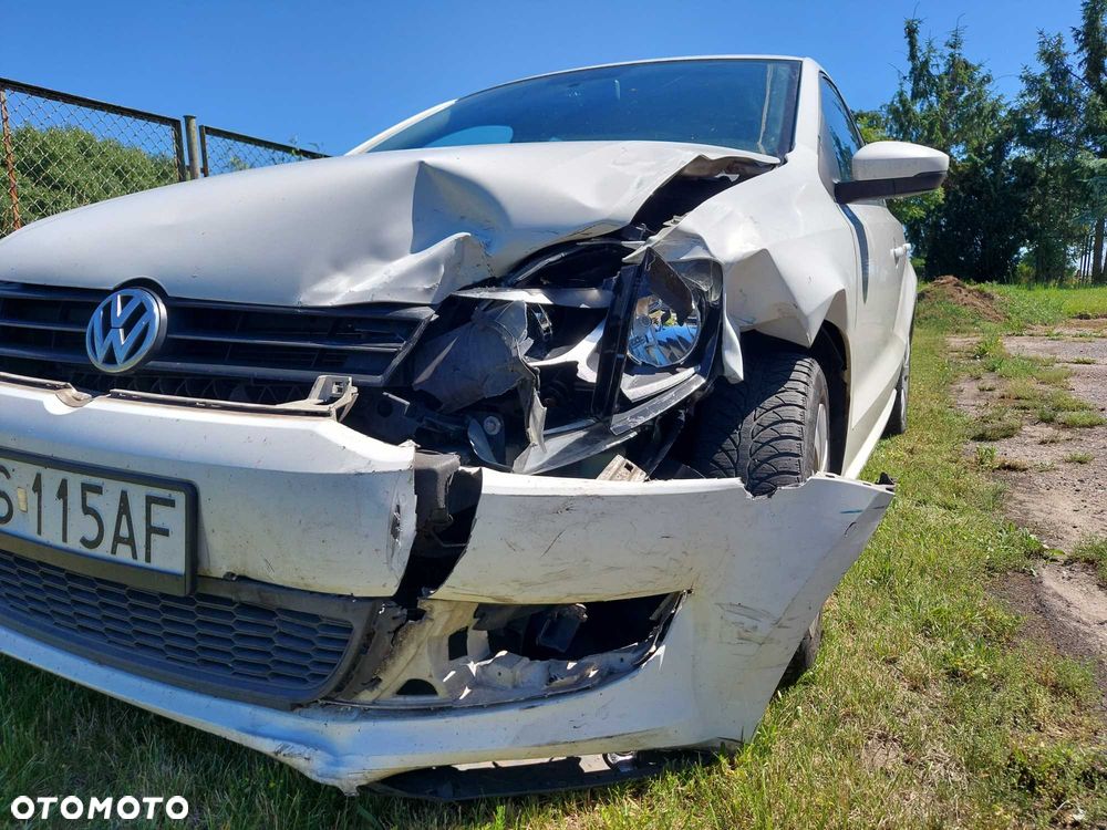 Volkswagen Polo - 2