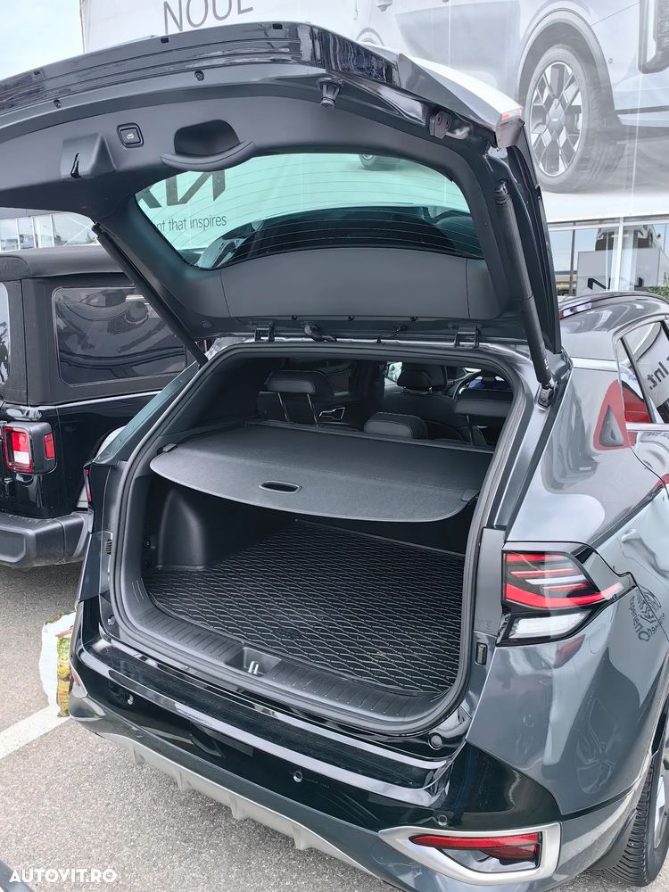 Kia Sportage 1.6 T-GDI HEV 6AT 4x2 GT Line - 16