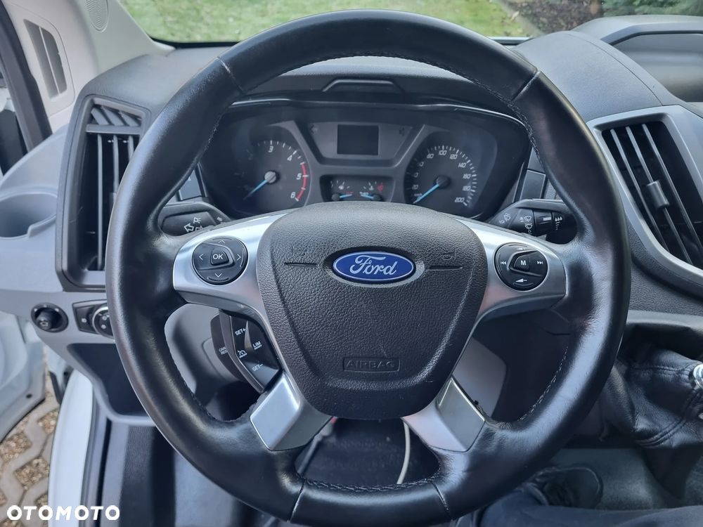 Ford Transit - 23