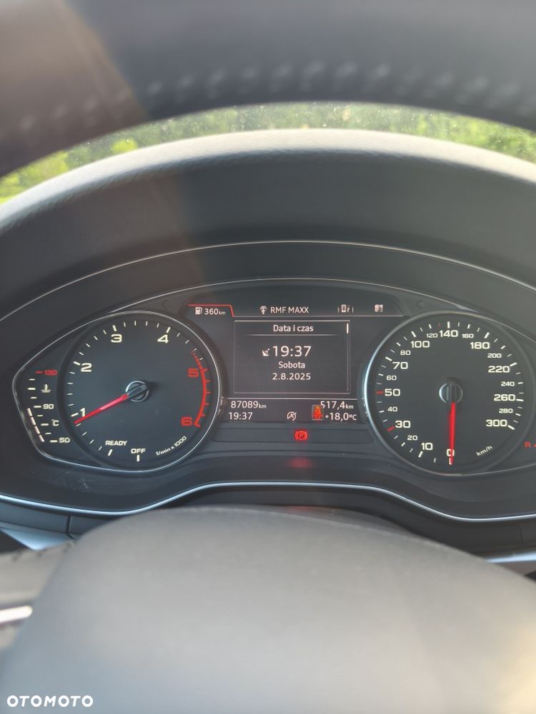 Audi A4 Limousine - 6