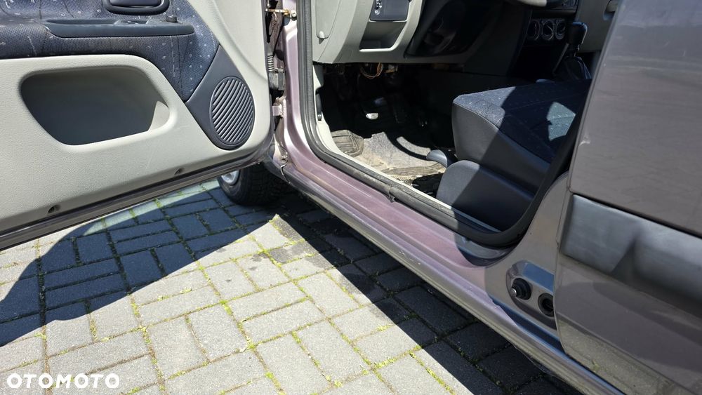 Renault Clio 1.5 dCi Confort Authentique - 9