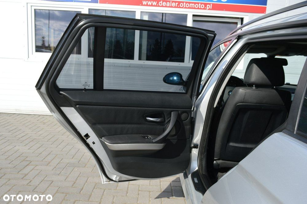BMW Seria 3 320d - 31