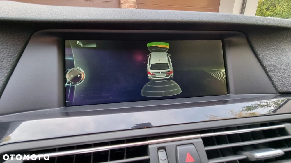 BMW Seria 5 525d - 15