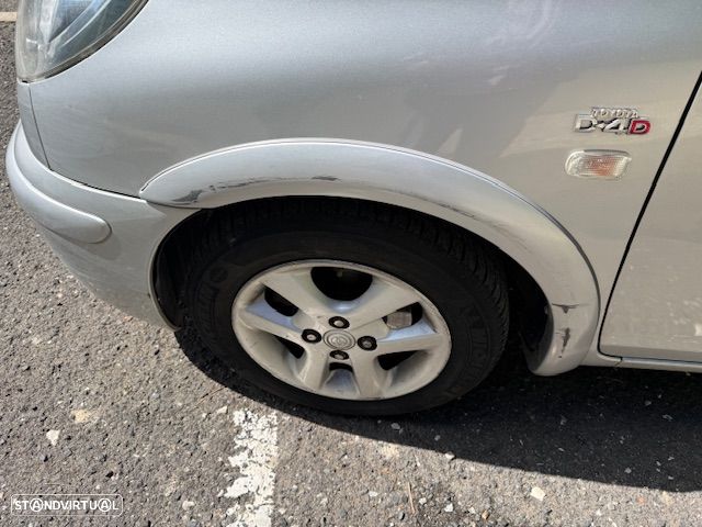 Toyota Yaris Verso 1.4 D-4D Sol ABS+CD - 14