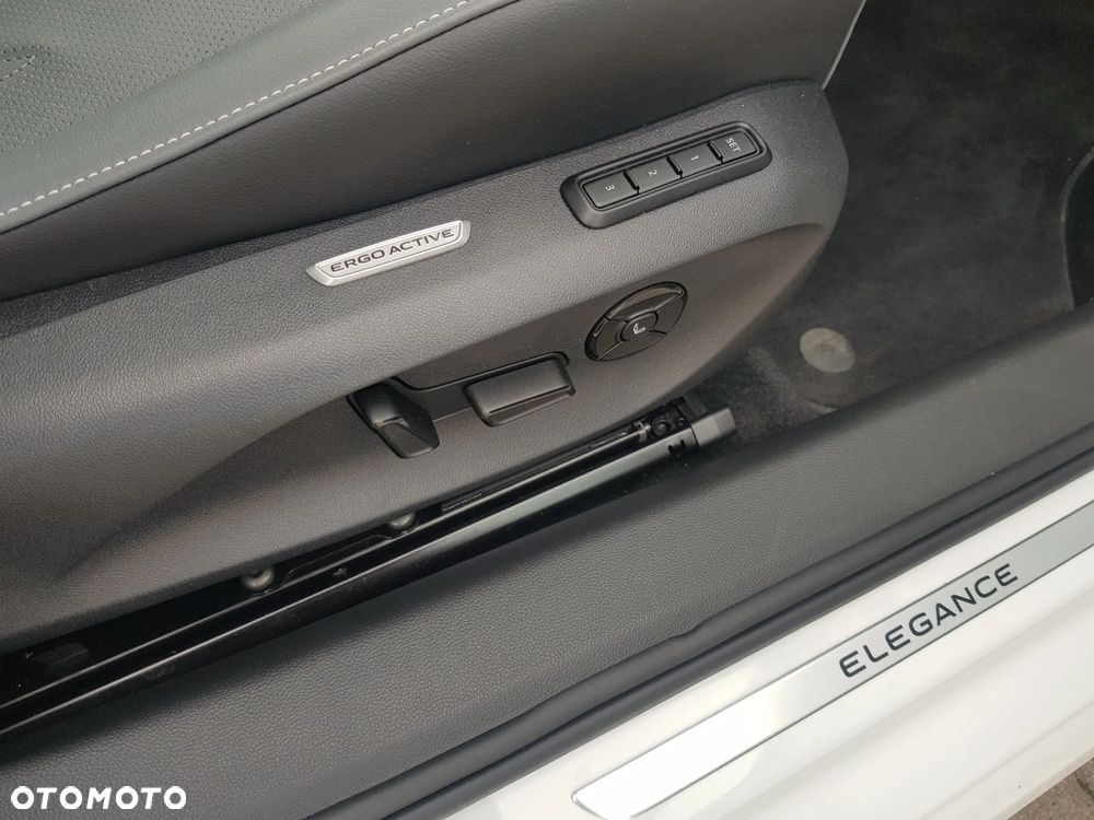 Volkswagen Passat - 31