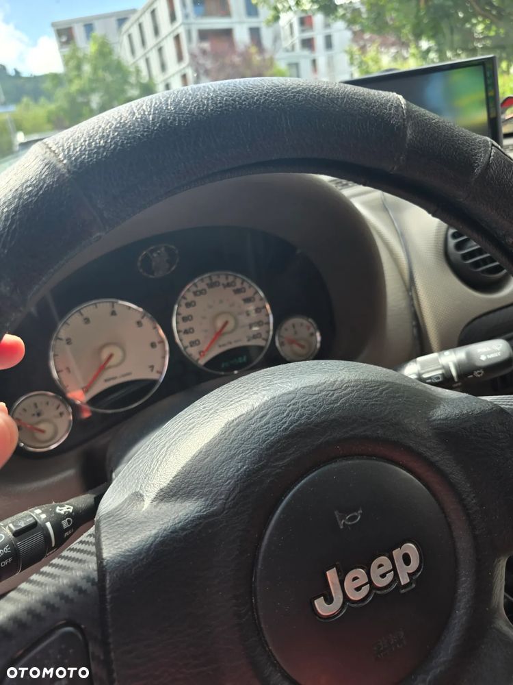 Jeep Cherokee 3.7L Limited - 16