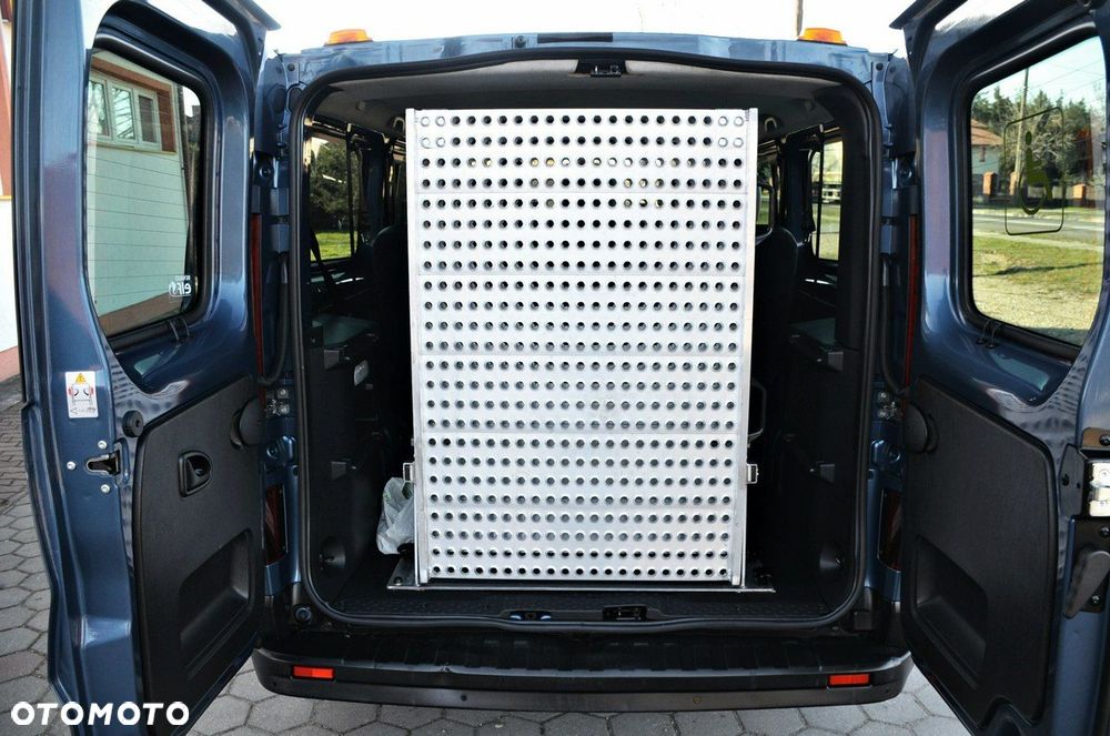 Renault Trafic - 15
