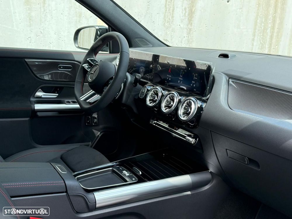 Mercedes-Benz GLA 250 e AMG Line - 14