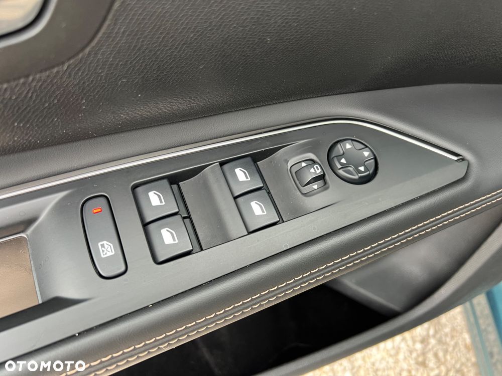 Peugeot 5008 1.2 PureTech Crossway S&S - 20