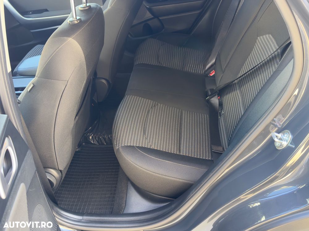 Kia XCeed 1.5 T-GDi 7DCT City - 19
