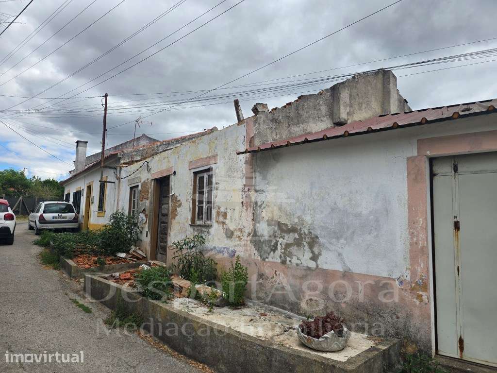 Excelente oportunidade! Moradia para recuperar a 5 minutos do Entro... - Grande imagem: 2/7