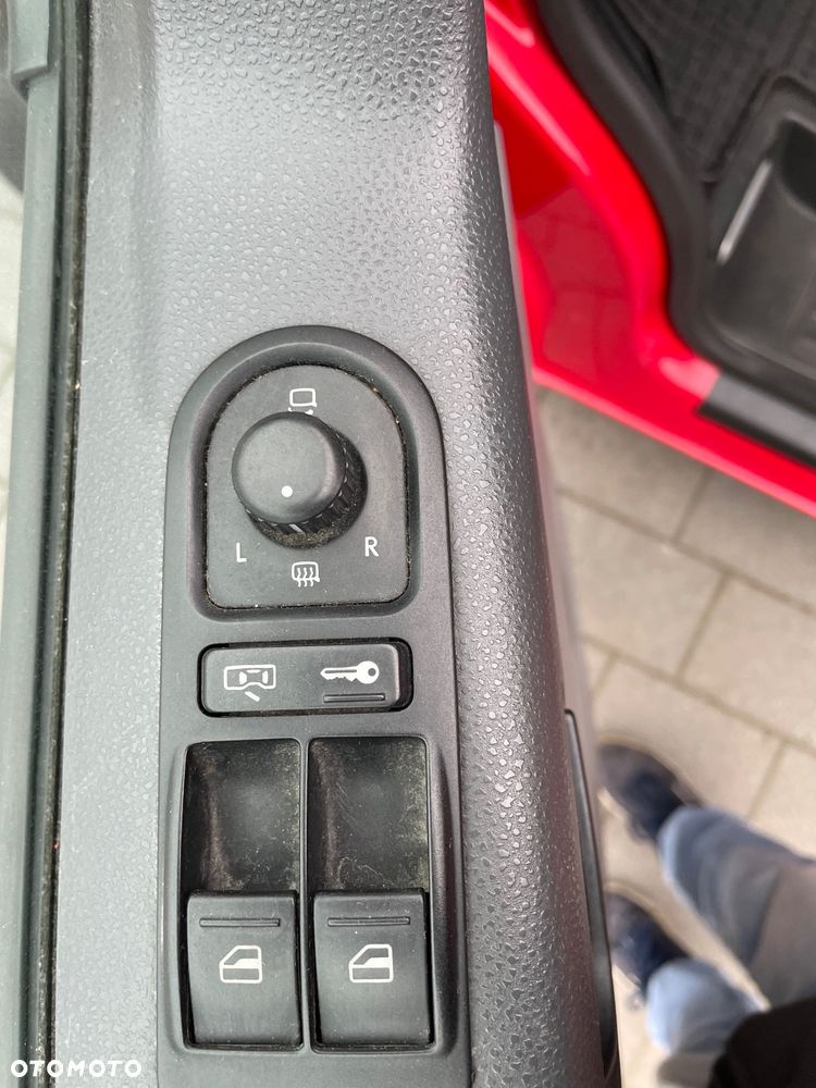 Volkswagen Caravelle - 22