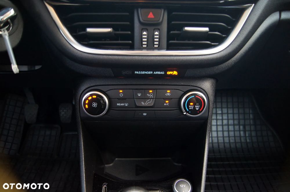 Ford Fiesta 1.5 TDCi SYNC Edition - 14