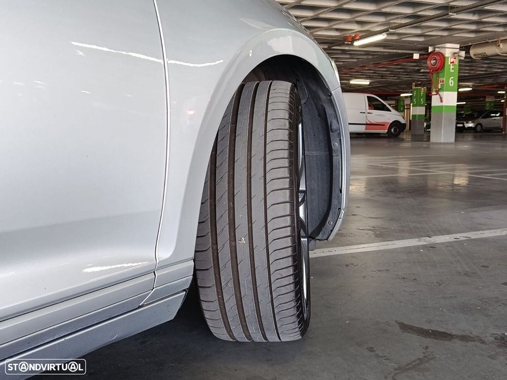 VW Passat Variant 1.6 TDI Confortline - 10