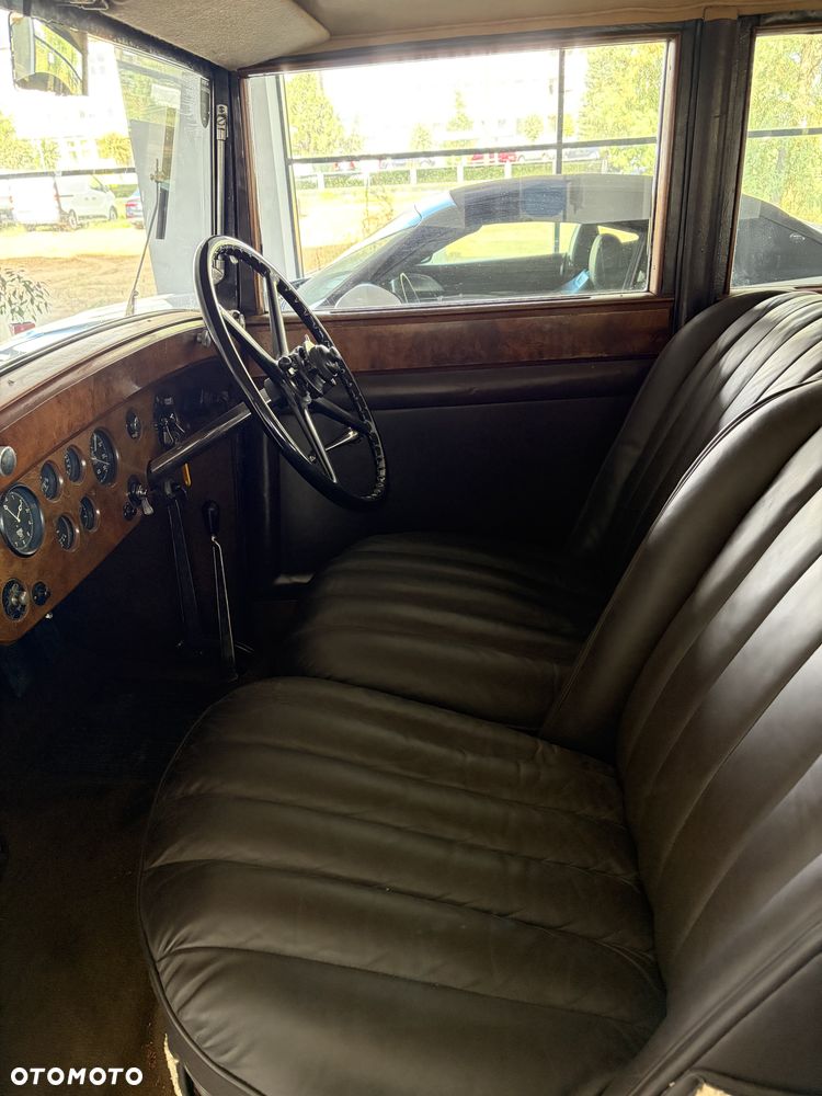 Rolls-Royce Park Ward - 7