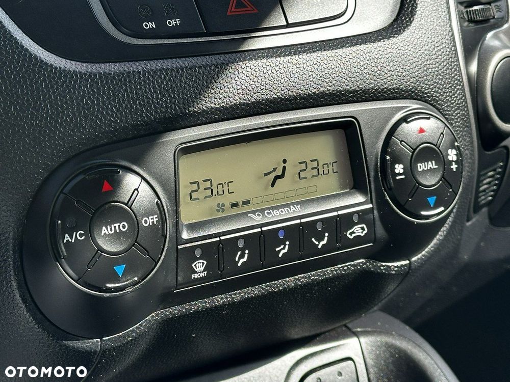 Hyundai ix35 1.6 2WD Fifa World Cup Edition - 22