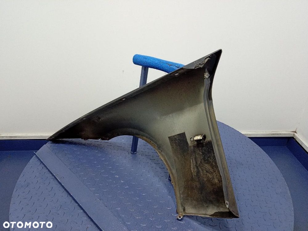 BMW 3 E90 E91 BŁOTNIK PRZÓD PRAWY A22 - 9