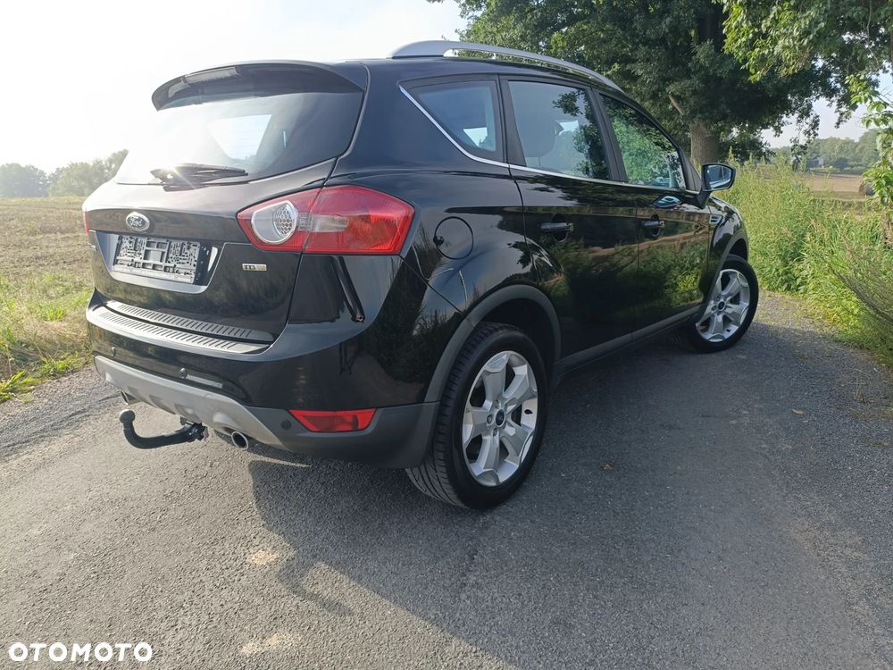 Ford Kuga 2.0 TDCi 4x4 Titanium - 4