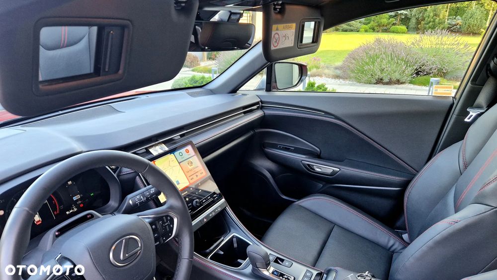 Lexus LBX 1.5 Hybrid Emotion - 21