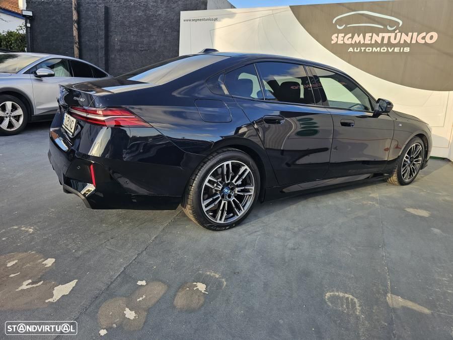 BMW i5 eDrive40 Pack Desportivo M - 14