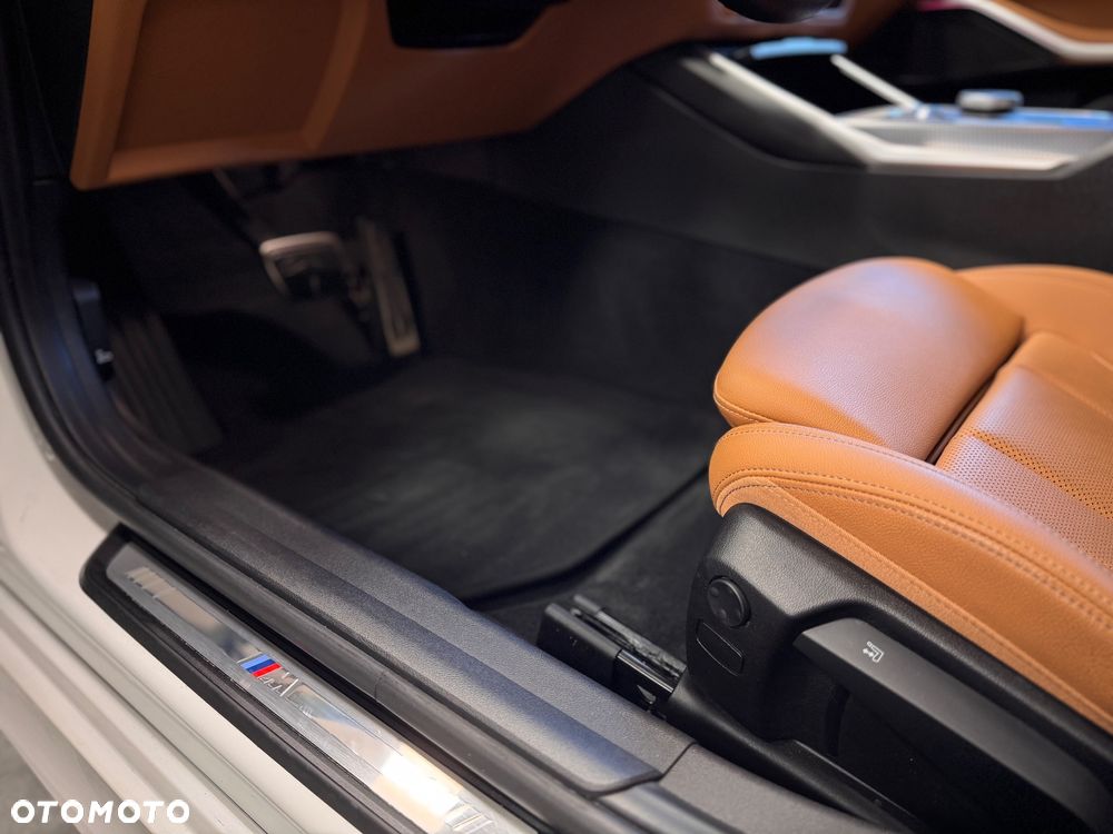 BMW Seria 3 320d xDrive mHEV M Sport sport - 24