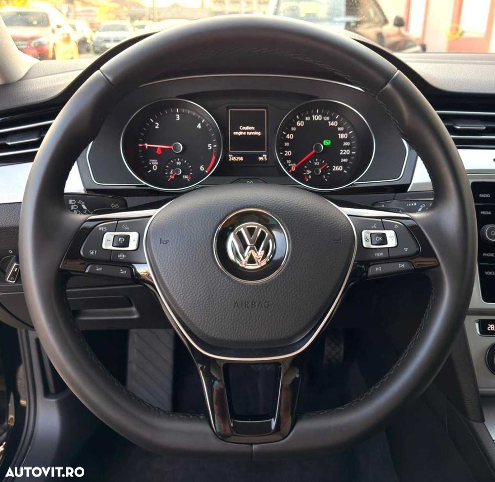 Volkswagen Passat - 23