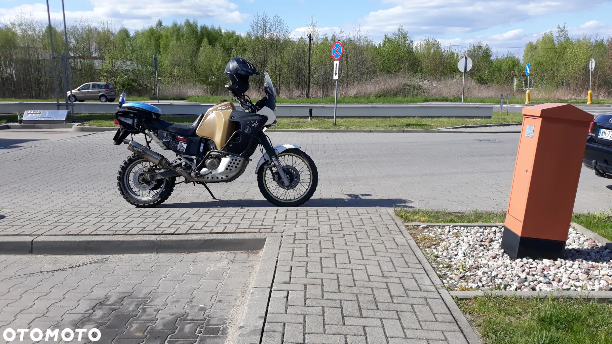 Honda XRV