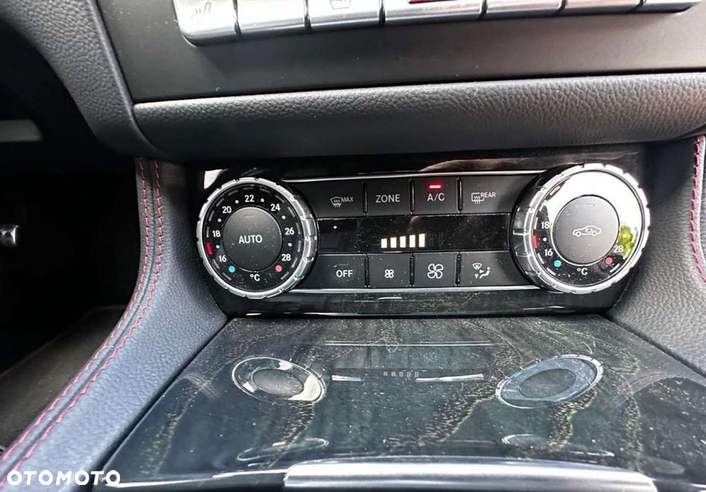 Mercedes-Benz CLS - 9