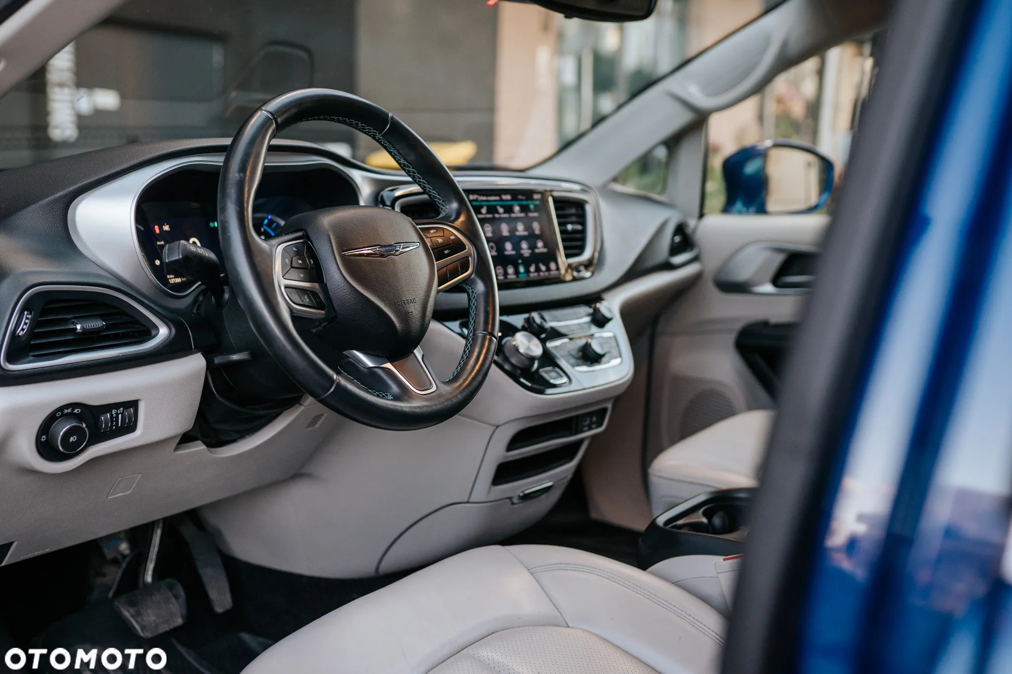 Chrysler Pacifica - 21