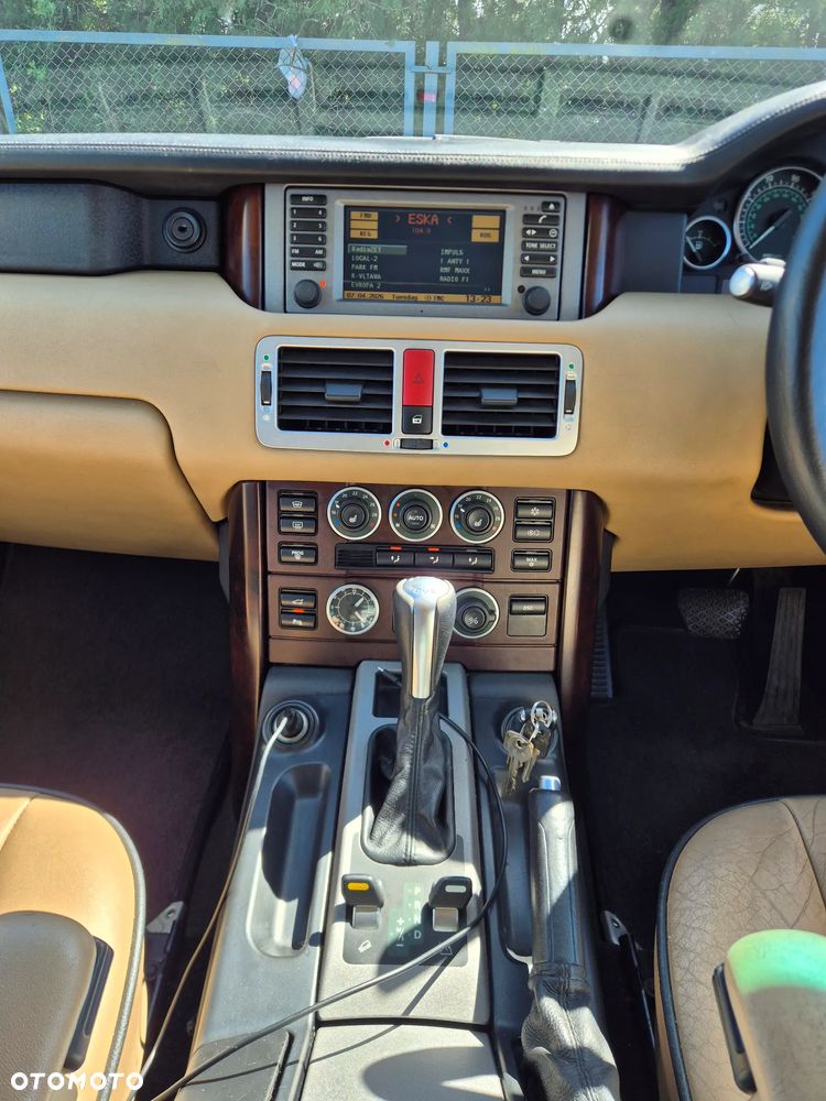 Land Rover Range Rover TD6 Vogue - 16