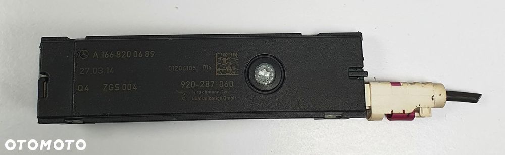 WZMACNIACZ ANTENY MERCEDES W176 A1668200689 - 1