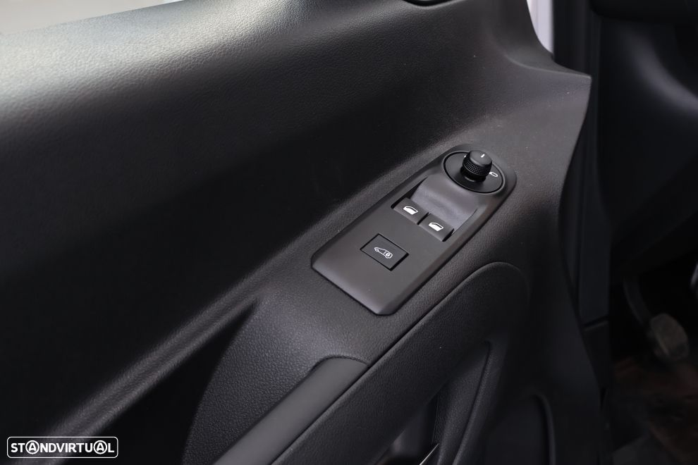 Opel Combo Cargo 1.5 D - 22