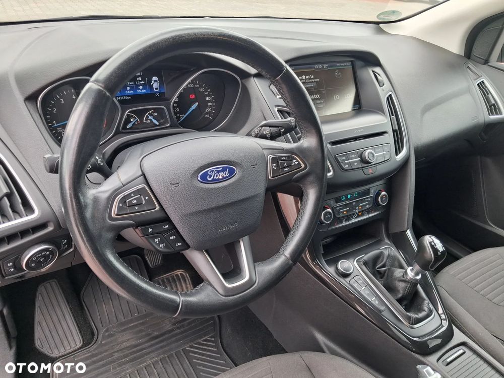Ford Focus 1.0 EcoBoost Titanium - 6