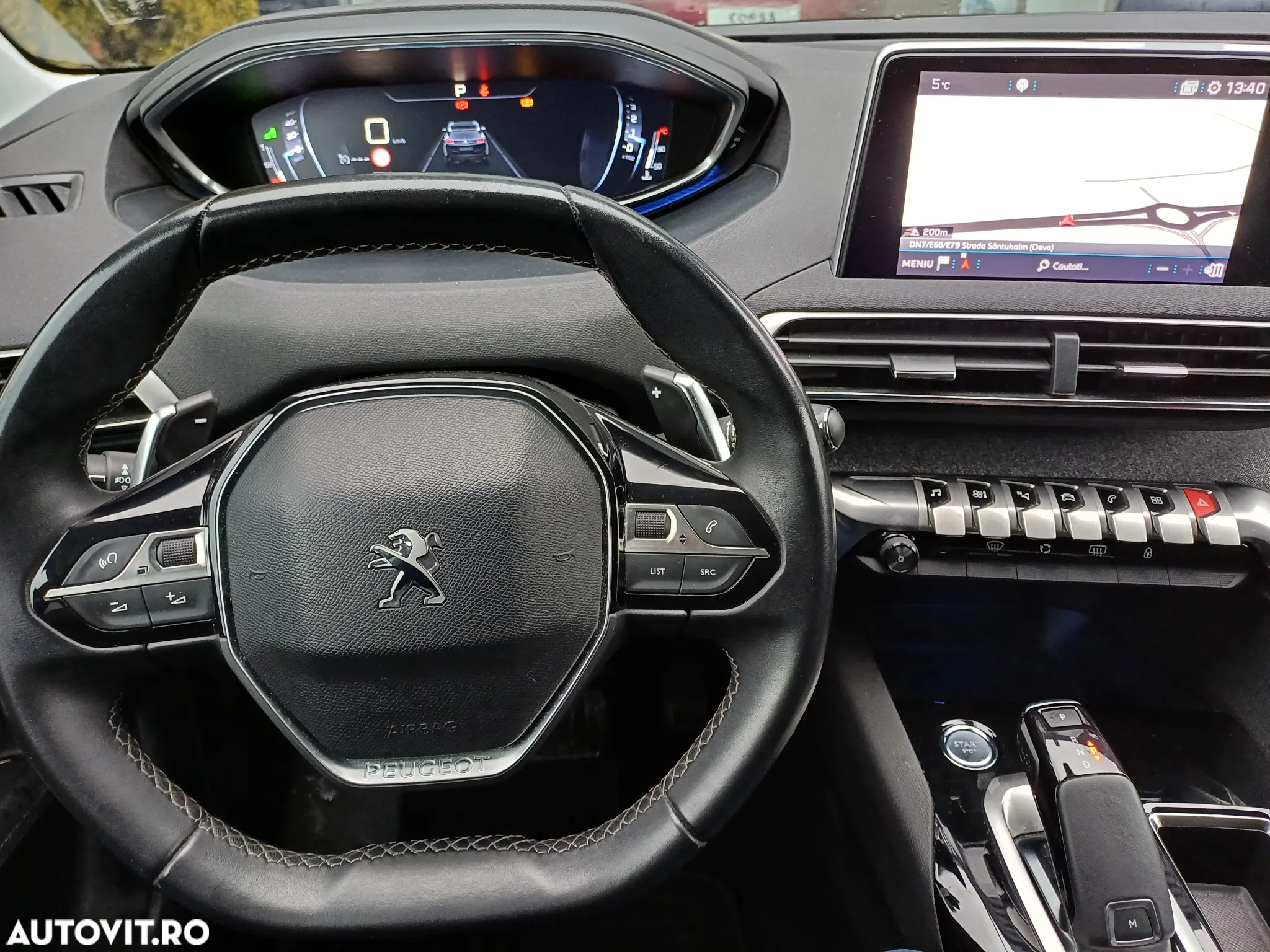 Peugeot 3008 1.2 PureTech S&S EAT8 Allure - 12