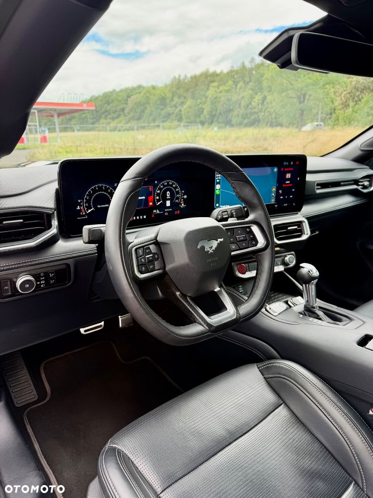 Ford Mustang - 11